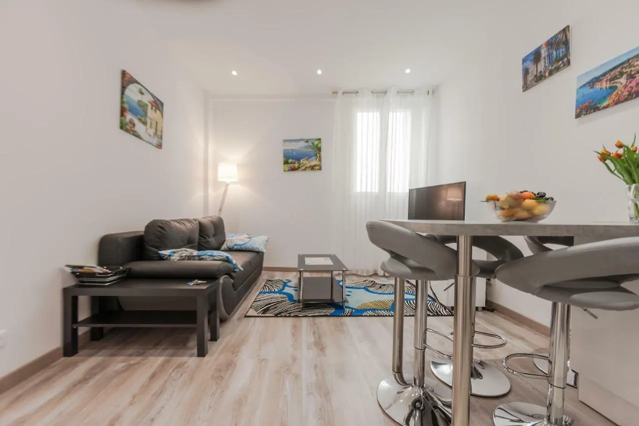 Apartment Nice Center Barralis 0*,