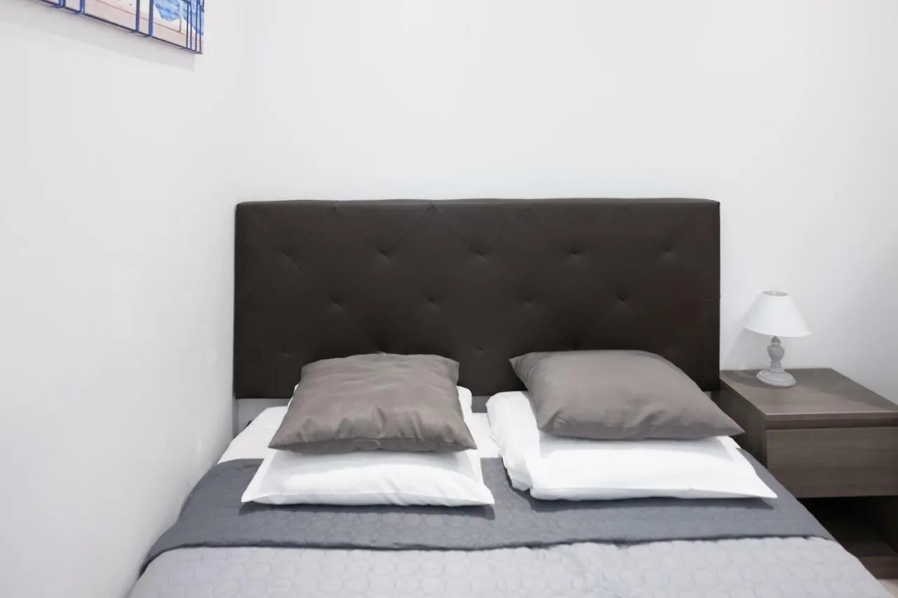 Apartment Nice Center Barralis 0*,  Francia